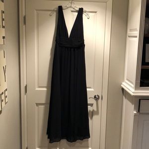 Gorgeous formal maxi! Never been worn 😊